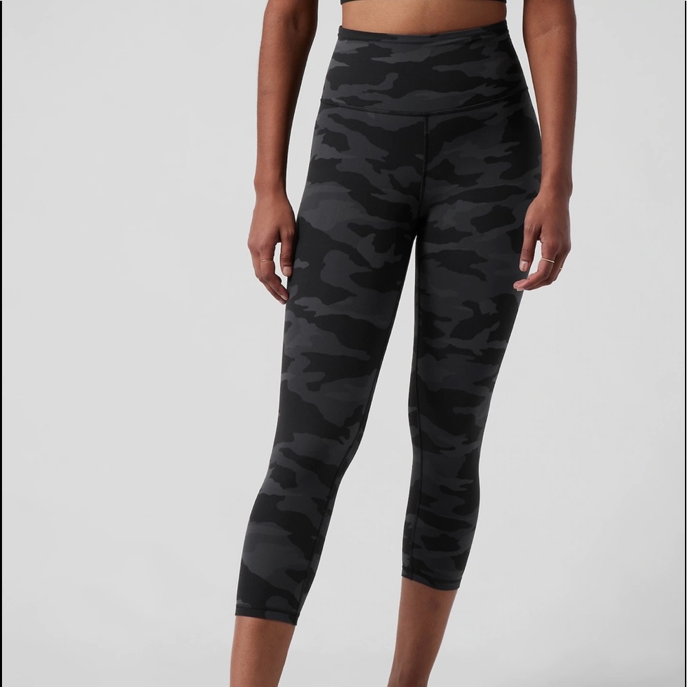 Athleta Black and gray camo leggings